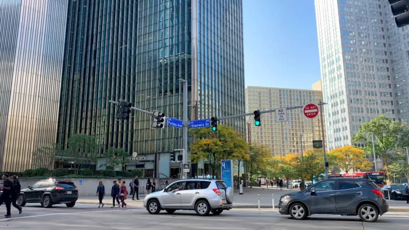 Intersection of Forbes Avenue and Stanwix Street in Downtown Pittsburgh, Showcasing the Cityscape with Modern Buildings and Busy Street Life