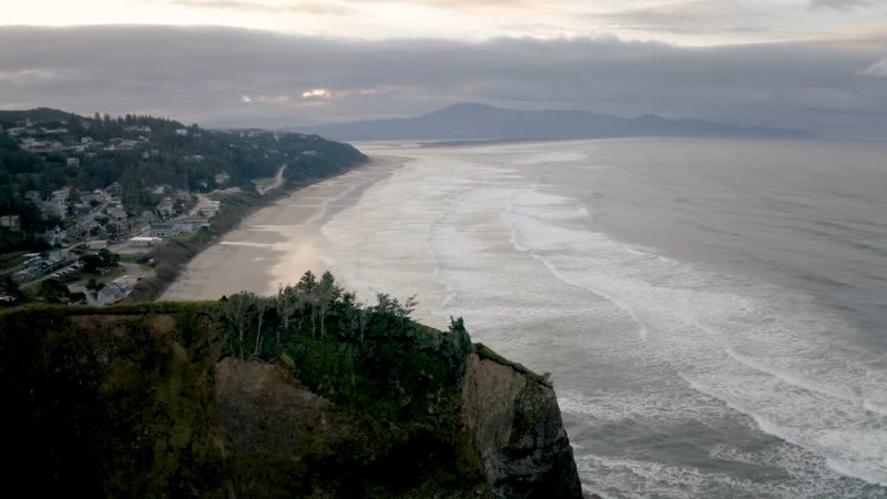 The Oregon Coastline Stretches Along the Pacific Ocean